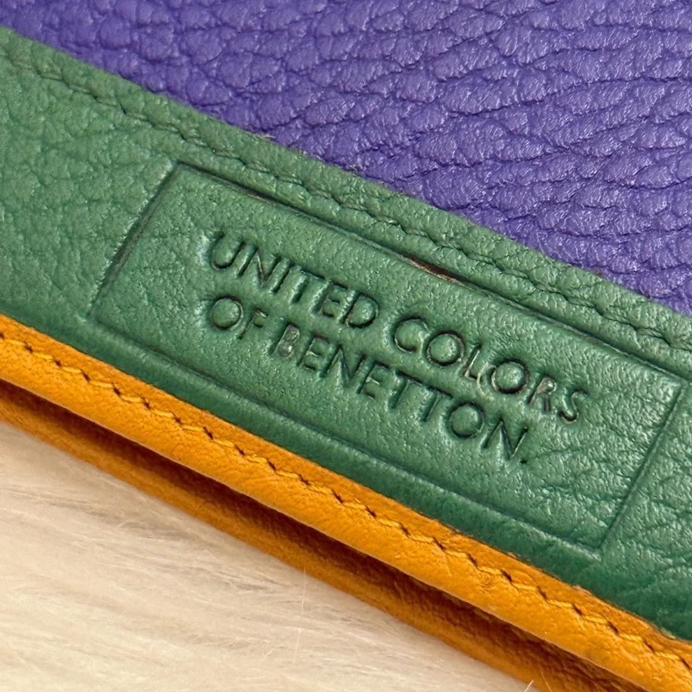 UNITED COLORS OF BENETTON - RED ORANGE YELLOW GREEN BLUE PURPLE BIFOLD WALLET